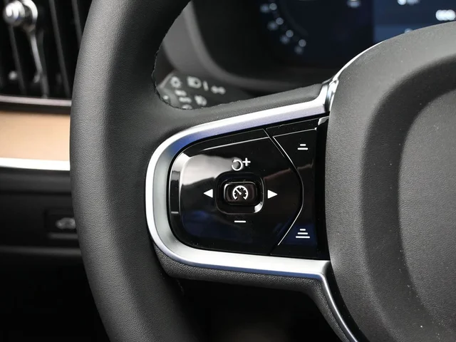 Nuevos VOLVO XC60 à Estados chez autogozo