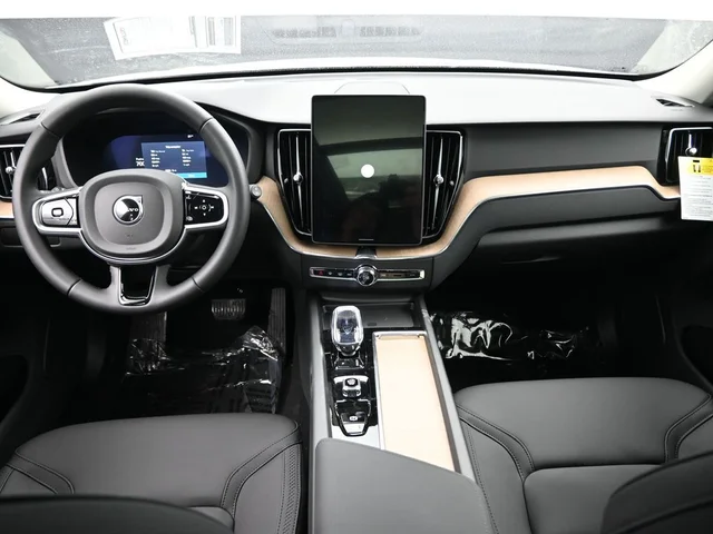 Nuevos VOLVO XC60 à Estados chez autogozo