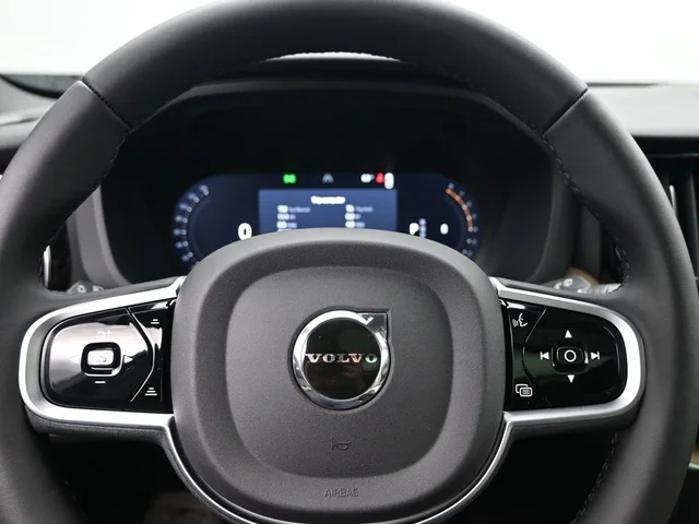 Nuevos VOLVO XC60 à Estados chez autogozo