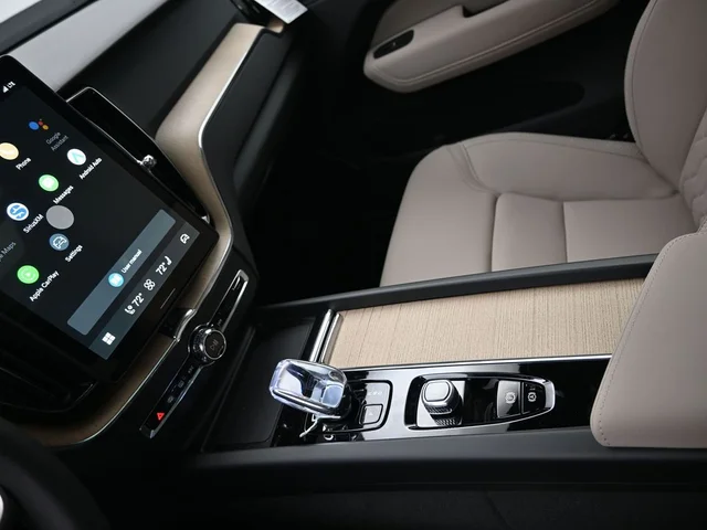 Nuevos VOLVO XC60 à Estados chez autogozo