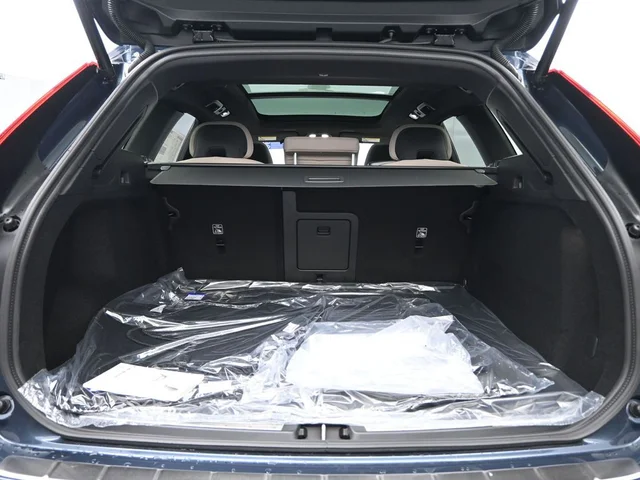 Nuevos VOLVO XC60 à Estados chez autogozo