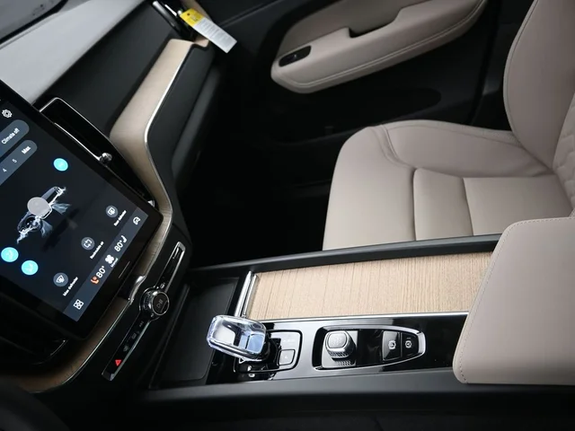 Nuevos VOLVO XC60 à Estados chez autogozo