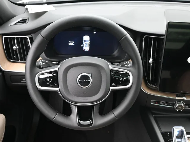 Nuevos VOLVO XC60 à Estados chez autogozo