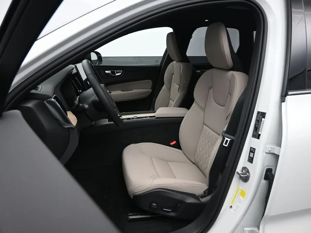 Nuevos VOLVO XC60 à Estados chez autogozo
