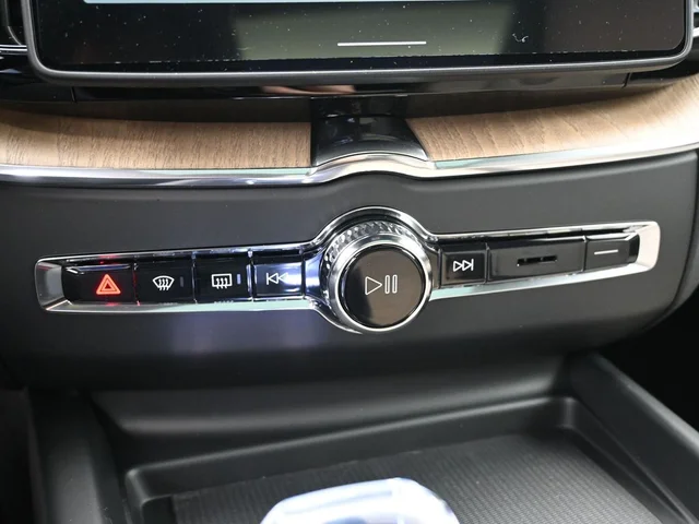Nuevos VOLVO XC60 à Estados chez autogozo