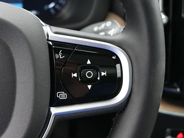 Nuevos VOLVO XC60 à Estados chez autogozo