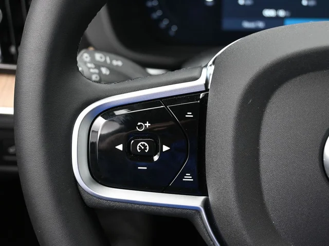 Nuevos VOLVO XC60 à Estados chez autogozo