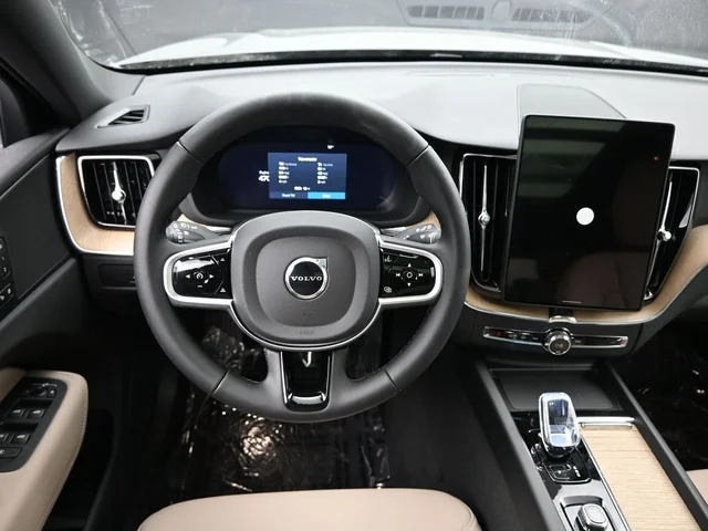 Nuevos VOLVO XC60 à Estados chez autogozo