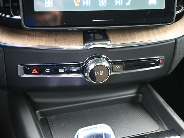 Nuevos VOLVO XC60 à Estados chez autogozo