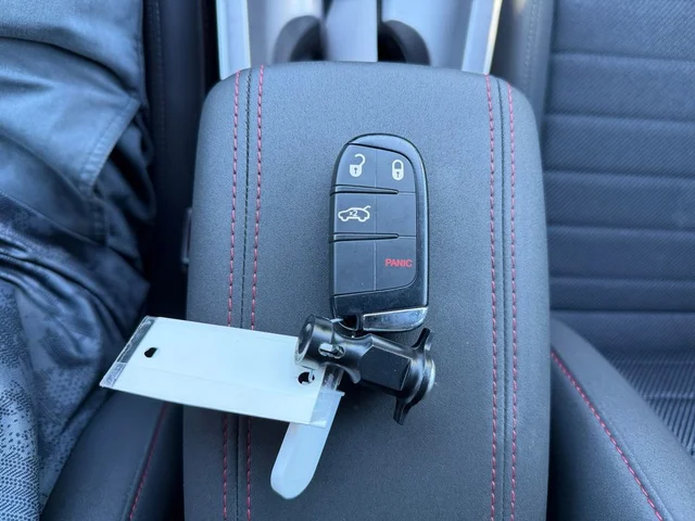 SEMINUEVOS DODGE Hornet a Estados en autogozo