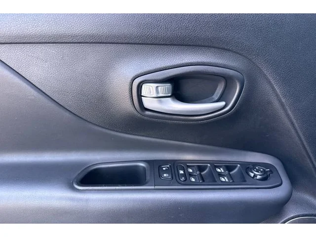SEMINUEVOS JEEP Renegade at ELK GROVE in Elk Grove Buick GMC