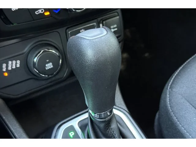 SEMINUEVOS JEEP Renegade at ELK GROVE in Elk Grove Buick GMC