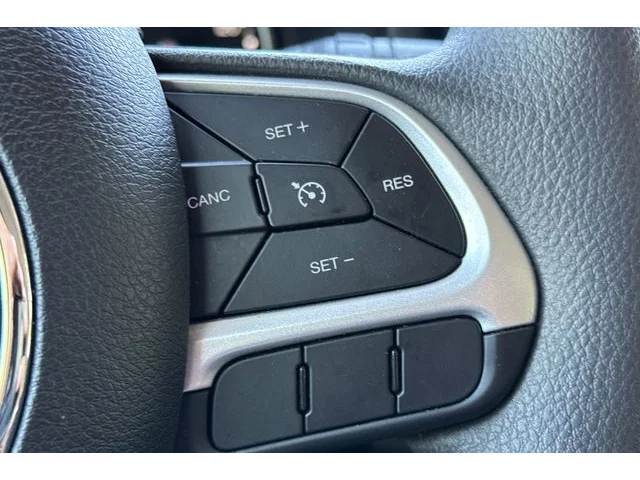 SEMINUEVOS JEEP Renegade at ELK GROVE in Elk Grove Buick GMC