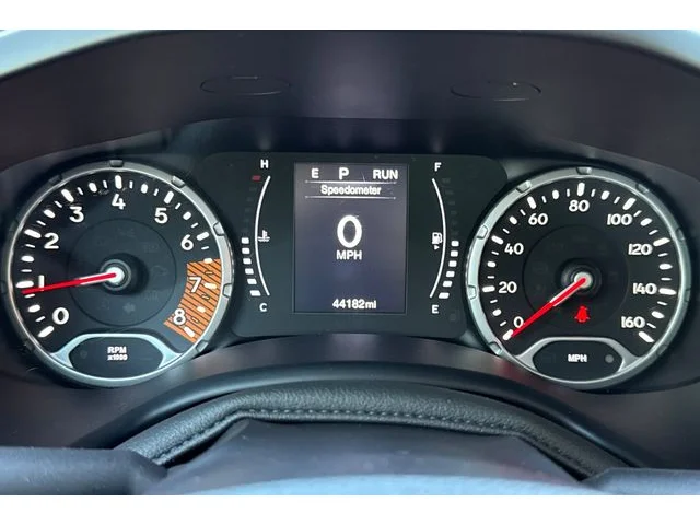 SEMINUEVOS JEEP Renegade at ELK GROVE in Elk Grove Buick GMC