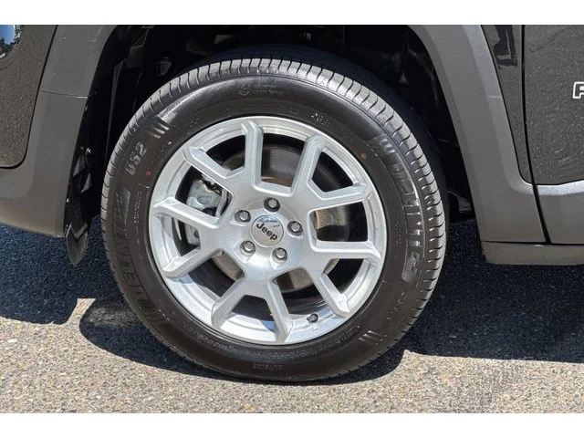 SEMINUEVOS JEEP Renegade at ELK GROVE in Elk Grove Buick GMC