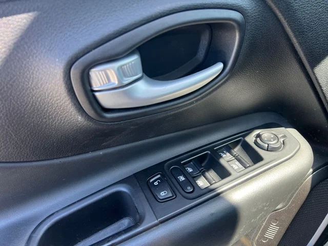 SEMINUEVOS JEEP Renegade a Estados en autogozo
