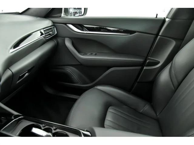 SEMINUEVOS MASERATI Levante a Estados en autogozo