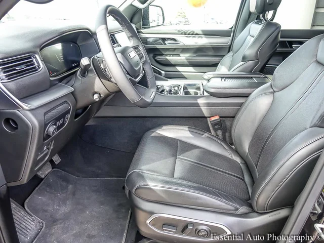 SEMINUEVOS JEEP Wagoneer a Estados en autogozo