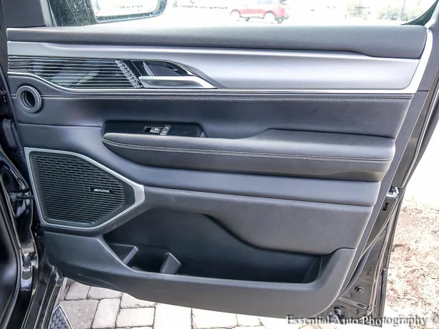 SEMINUEVOS JEEP Wagoneer a Estados en autogozo