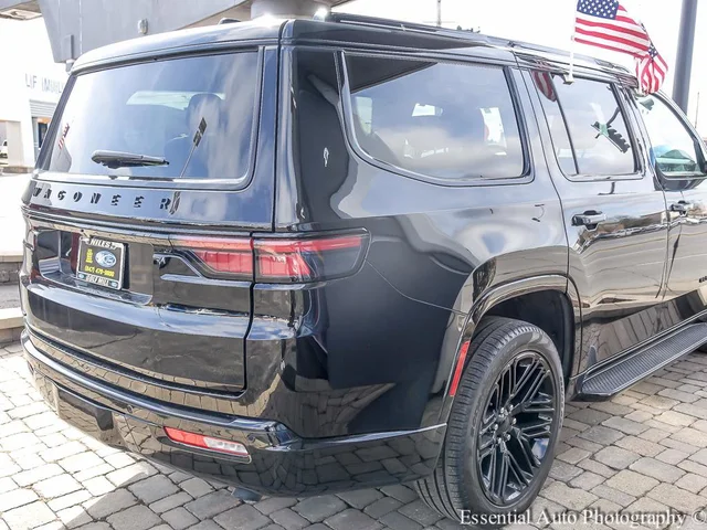 SEMINUEVOS JEEP Wagoneer a Estados en autogozo