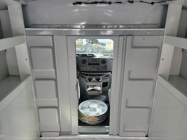 Nuevos FORD E-SERIES CUTAWAY à Estados chez autogozo