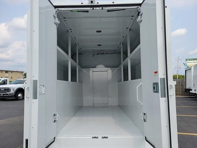 Nuevos FORD E-SERIES CUTAWAY à Estados chez autogozo