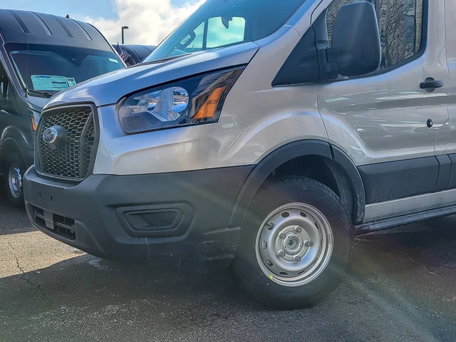 Nuevos FORD TRANSIT CARGO VAN à Estados chez autogozo
