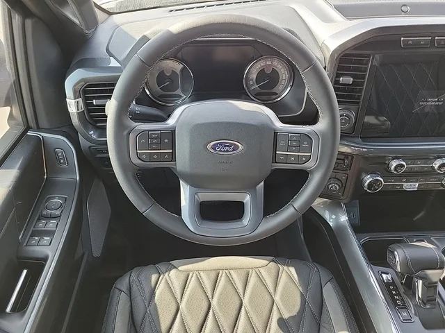 Nuevos FORD F-150 à Estados chez autogozo