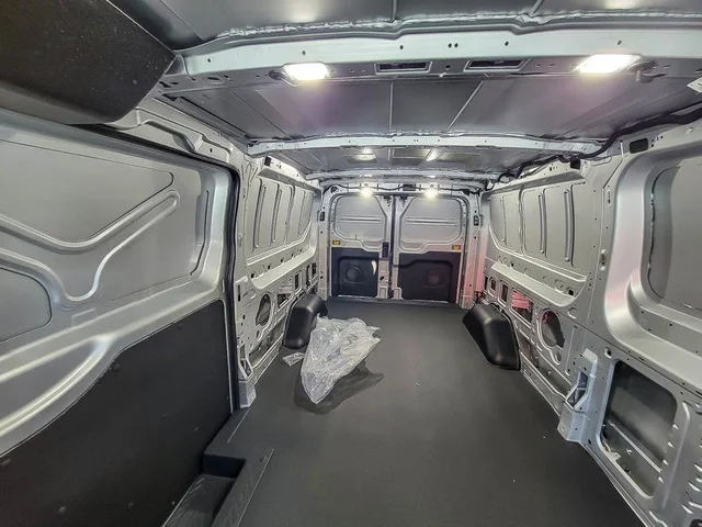 Nuevos FORD TRANSIT-150 CARGO à Estados chez autogozo