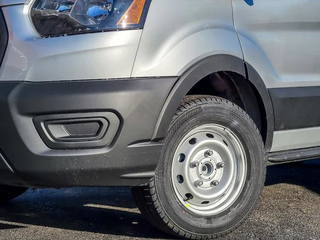 Nuevos FORD TRANSIT-150 CARGO à Estados chez autogozo