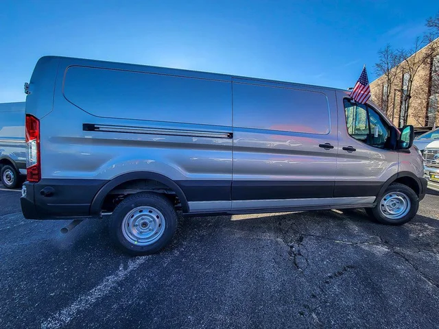 Nuevos FORD TRANSIT-150 CARGO à Estados chez autogozo