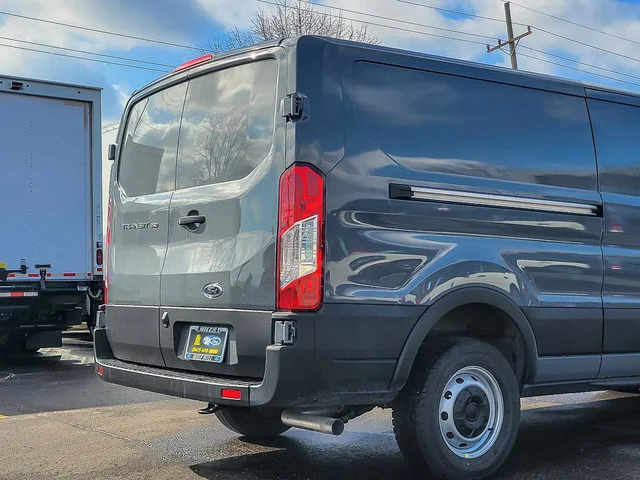 Nuevos FORD TRANSIT CARGO VAN à Estados chez autogozo