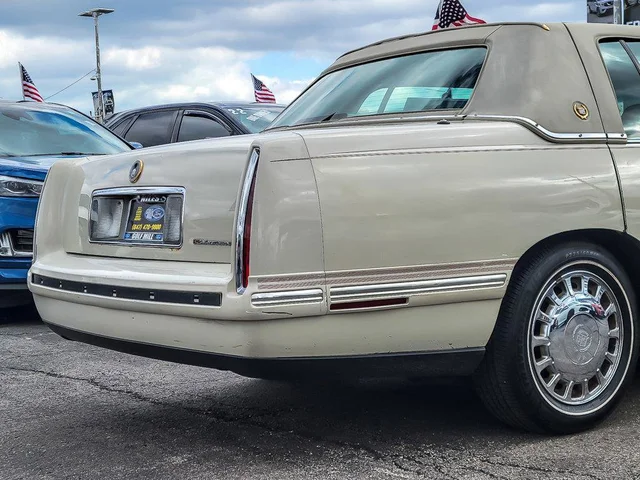 SEMINUEVOS CADILLAC Deville a Estados en autogozo