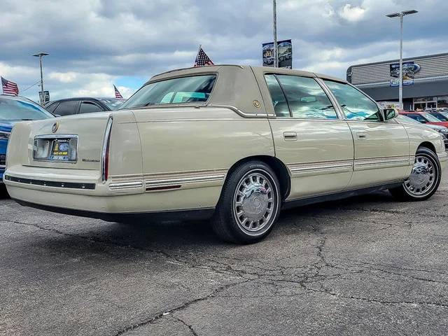 SEMINUEVOS CADILLAC Deville a Estados en autogozo