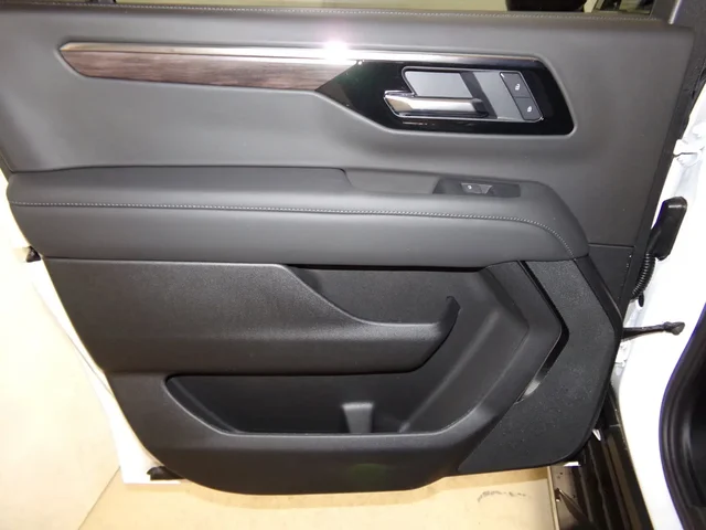 Nuevos CHEVROLET SUBURBAN à Estados chez autogozo