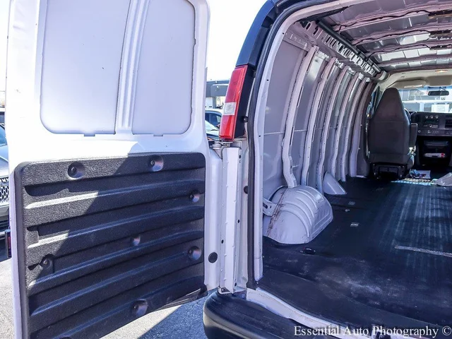 SEMINUEVOS GMC Savana Cargo Van a Estados en autogozo