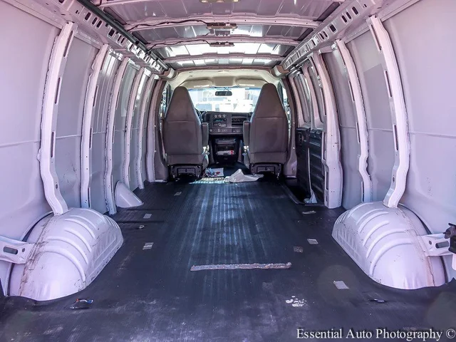 SEMINUEVOS GMC Savana Cargo Van a Estados en autogozo