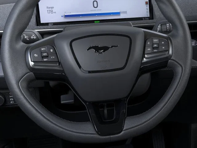 Nuevos FORD MUSTANG MACH-E à Estados chez autogozo