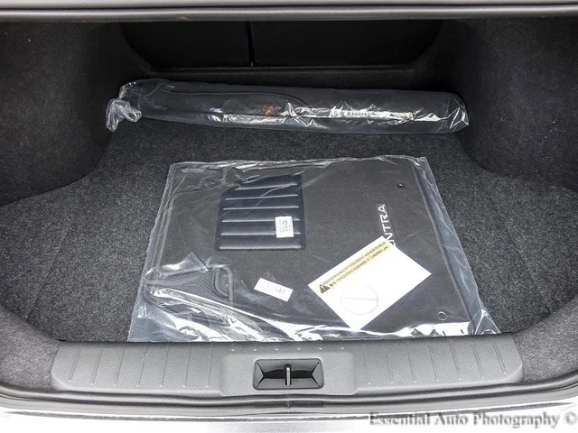 SEMINUEVOS NISSAN Sentra a Estados en autogozo