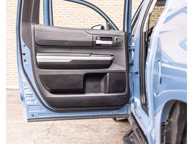 SEMINUEVOS TOYOTA Tundra 4WD a Estados en autogozo