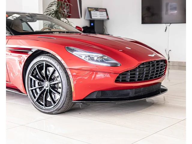 SEMINUEVOS ASTON MARTIN DB11 a Estados en autogozo