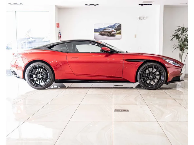 SEMINUEVOS ASTON MARTIN DB11 a Estados en autogozo