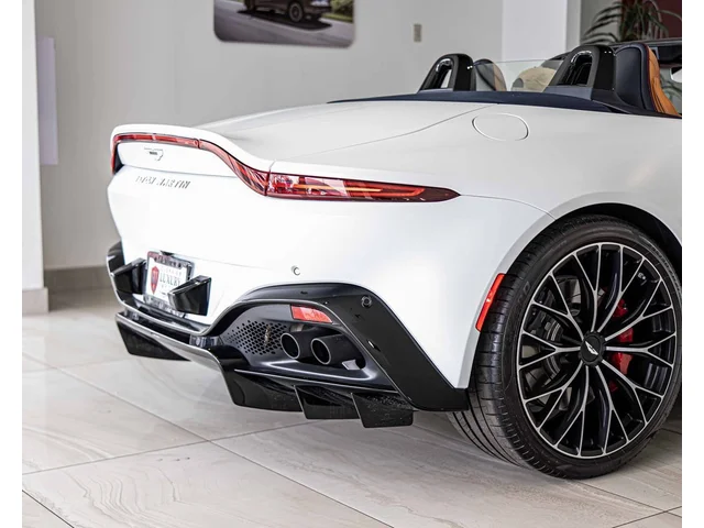 SEMINUEVOS ASTON MARTIN Vantage a Estados en autogozo