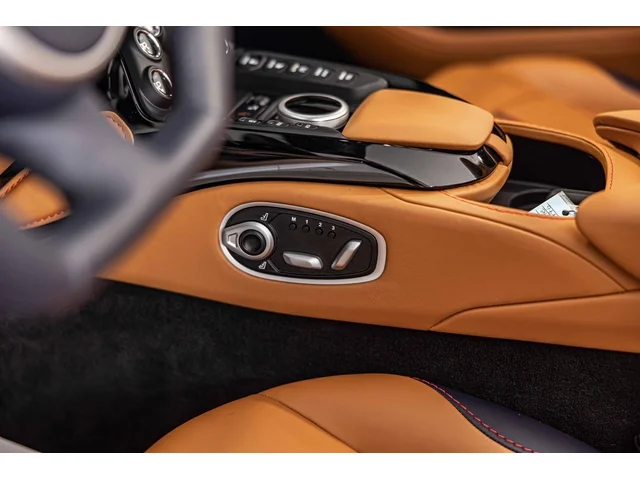 SEMINUEVOS ASTON MARTIN Vantage a Estados en autogozo