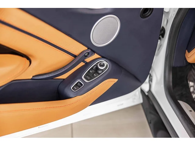 SEMINUEVOS ASTON MARTIN Vantage a Estados en autogozo