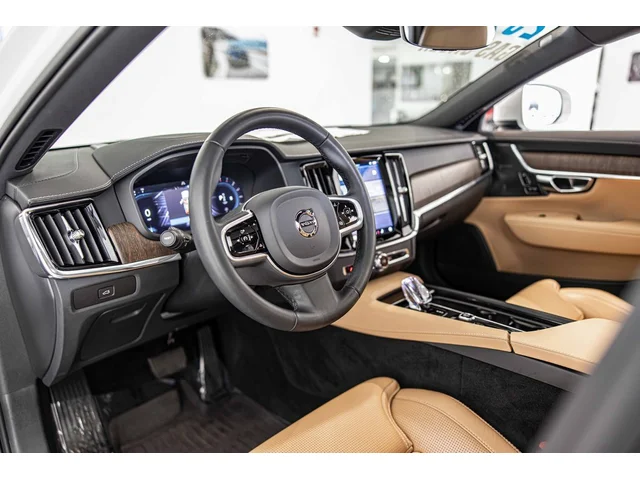 SEMINUEVOS VOLVO V90 Cross Country a Estados en autogozo
