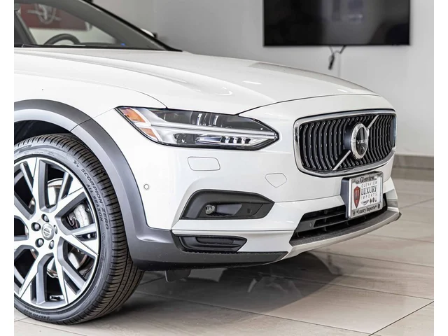 SEMINUEVOS VOLVO V90 Cross Country a Estados en autogozo