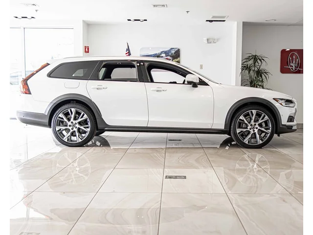 SEMINUEVOS VOLVO V90 Cross Country a Estados en autogozo