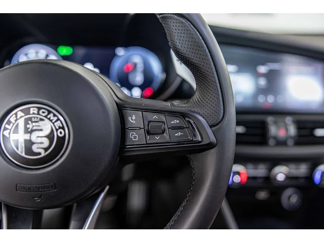 SEMINUEVOS ALFA ROMEO Giulia a Estados en autogozo