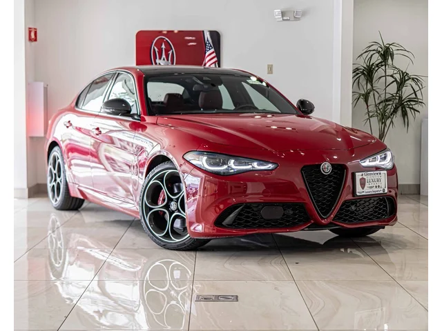 SEMINUEVOS ALFA ROMEO Giulia a Estados en autogozo